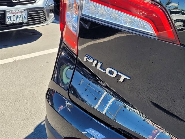 used 2021 Honda Pilot car, priced at $23,282