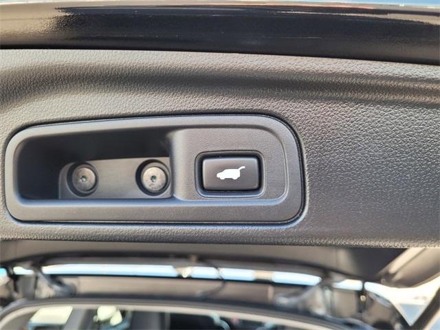 used 2021 Honda Pilot car, priced at $23,282