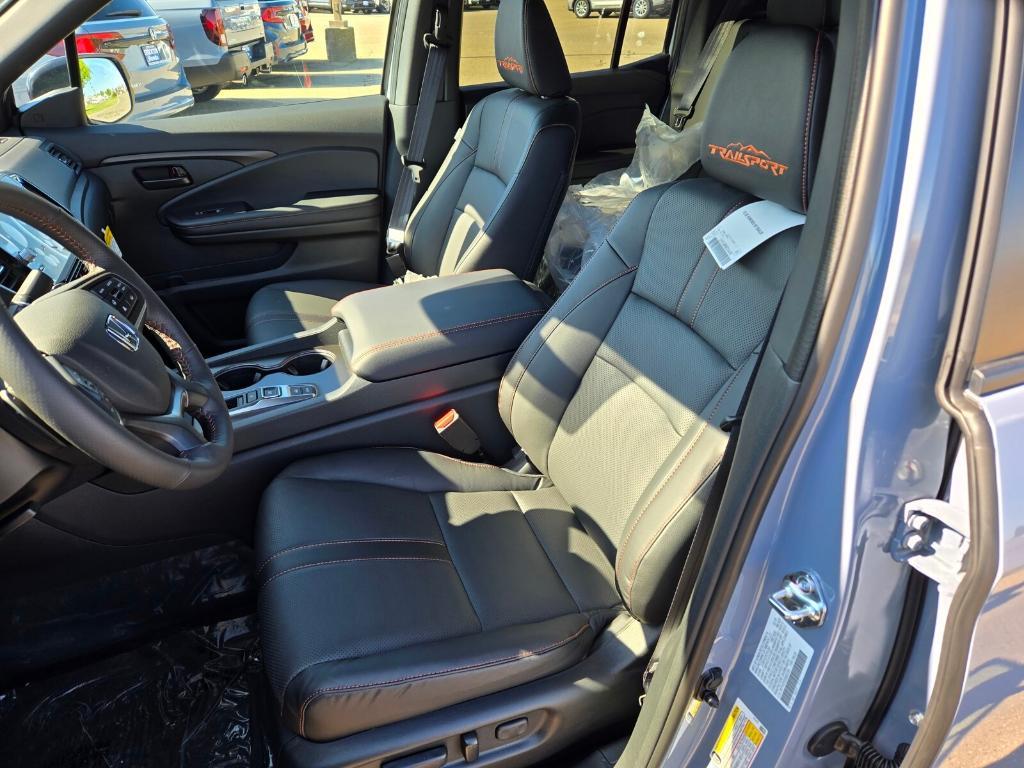new 2025 Honda Ridgeline car, priced at $50,075