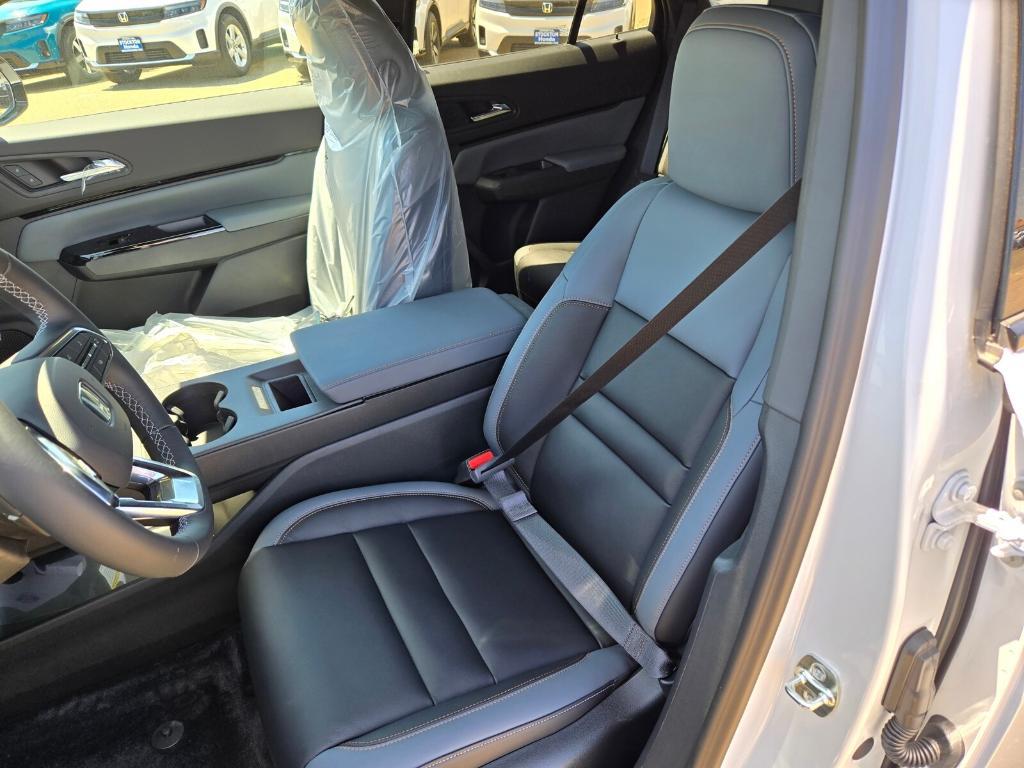 new 2025 Honda Prologue car, priced at $56,495