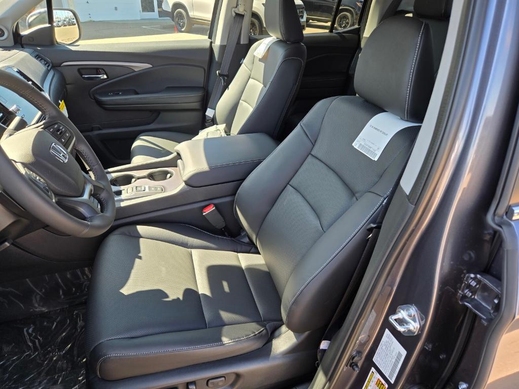 new 2025 Honda Ridgeline car, priced at $47,320