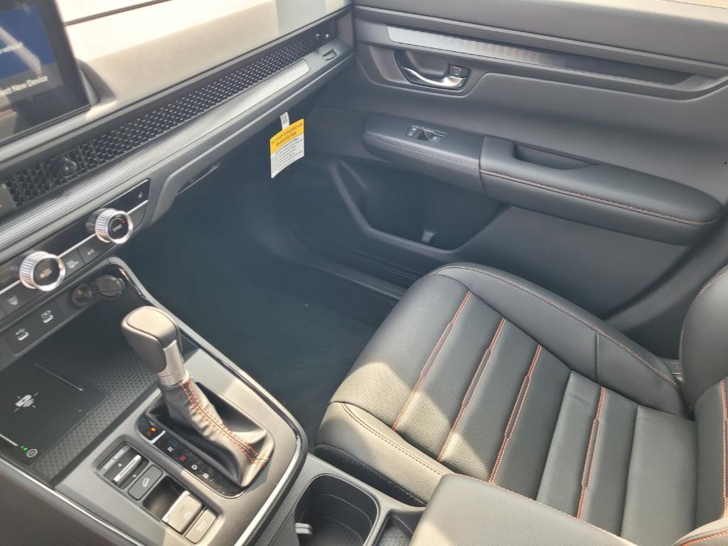 new 2026 Honda CR-V Hybrid car, priced at $43,065