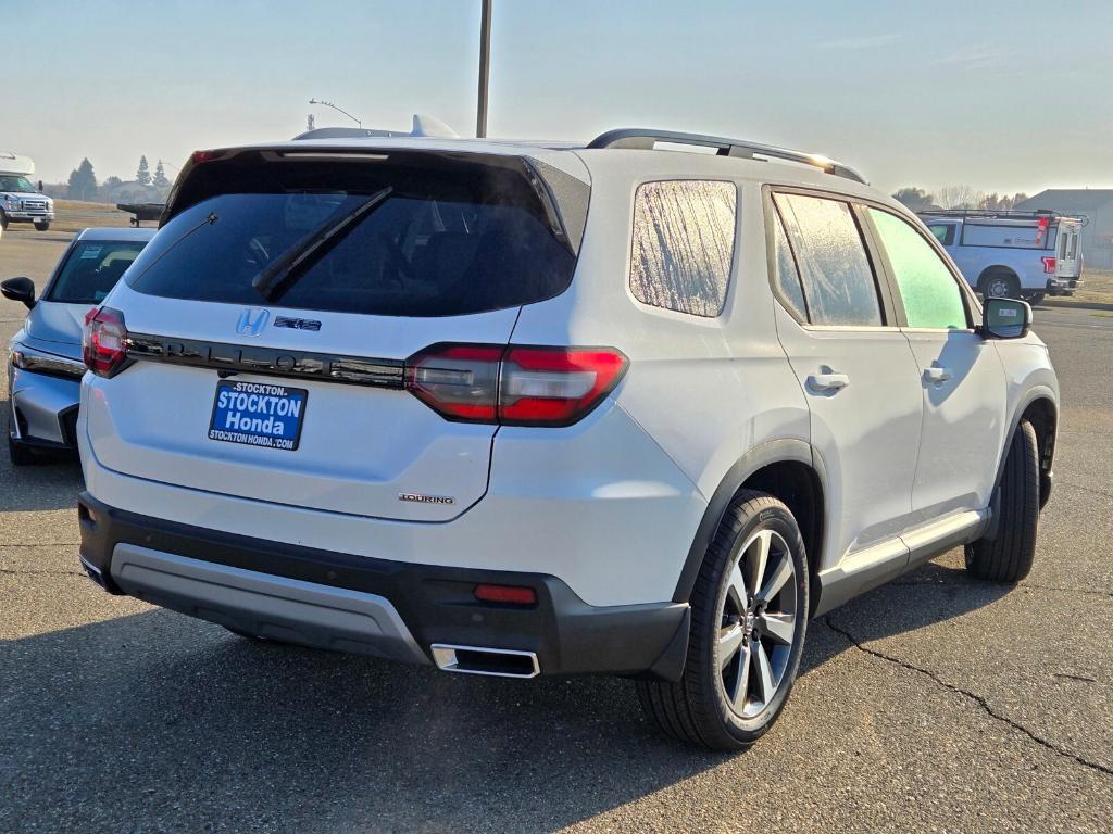 new 2025 Honda Pilot car, priced at $52,140