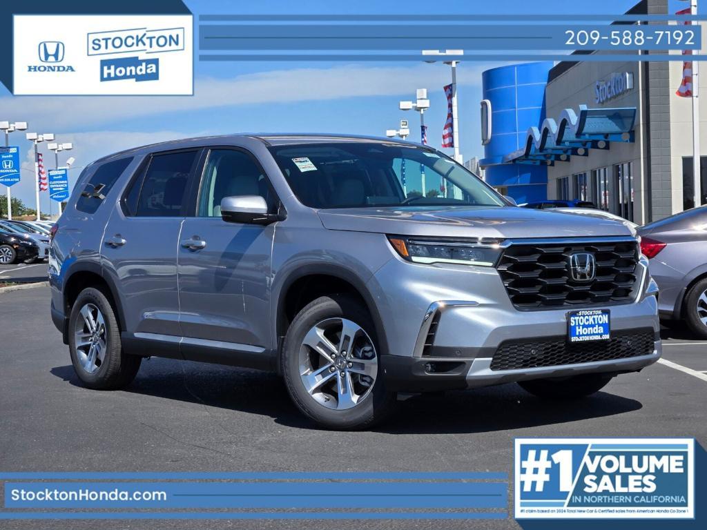 new 2025 Honda Pilot car, priced at $50,690