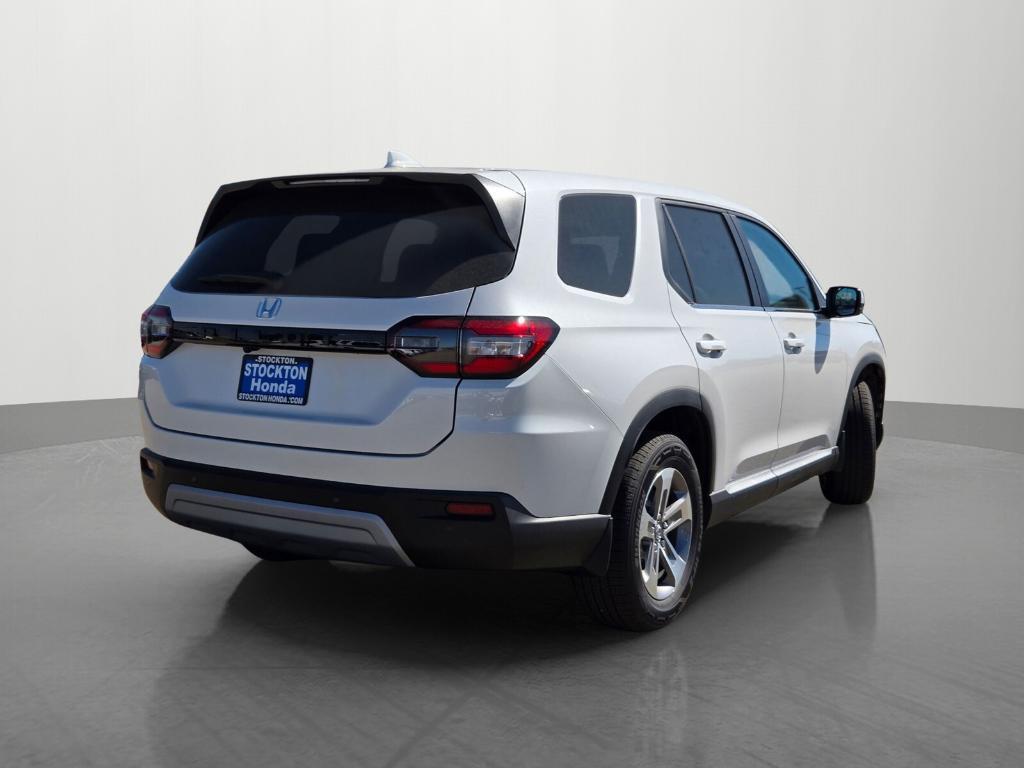 new 2025 Honda Pilot car, priced at $48,340