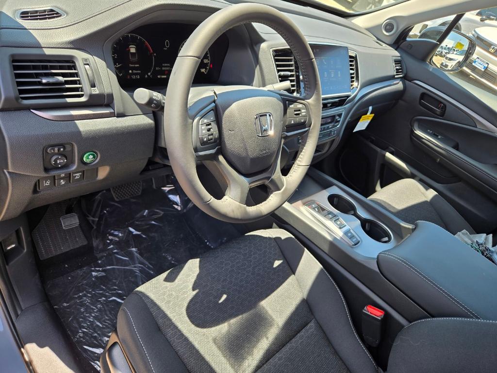 new 2025 Honda Ridgeline car, priced at $45,195