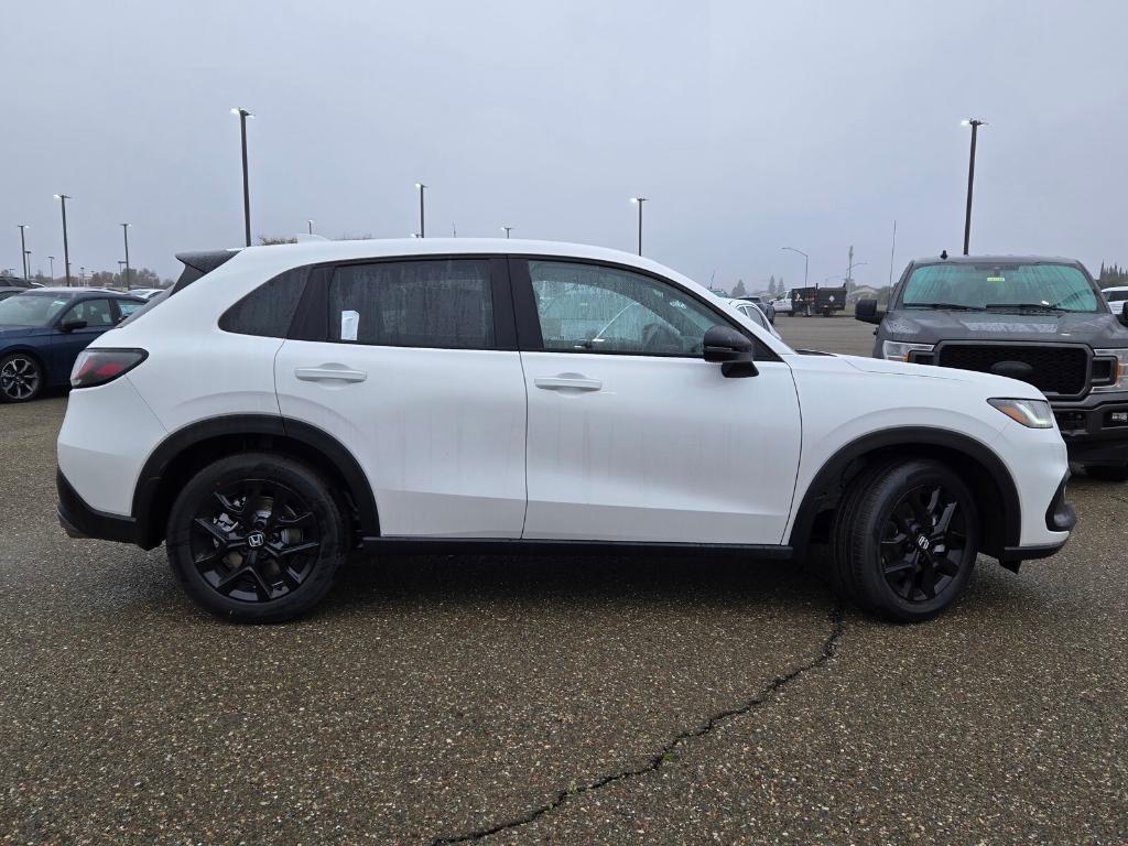 new 2025 Honda HR-V car, priced at $32,095