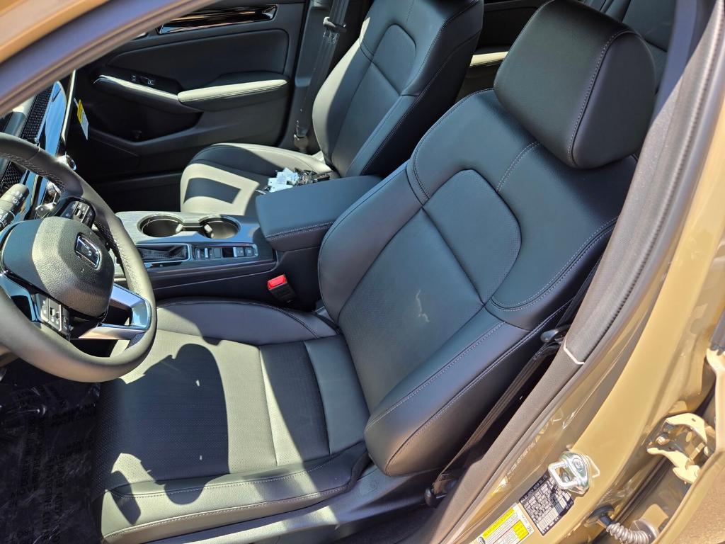 new 2025 Honda Civic Hybrid car, priced at $37,645