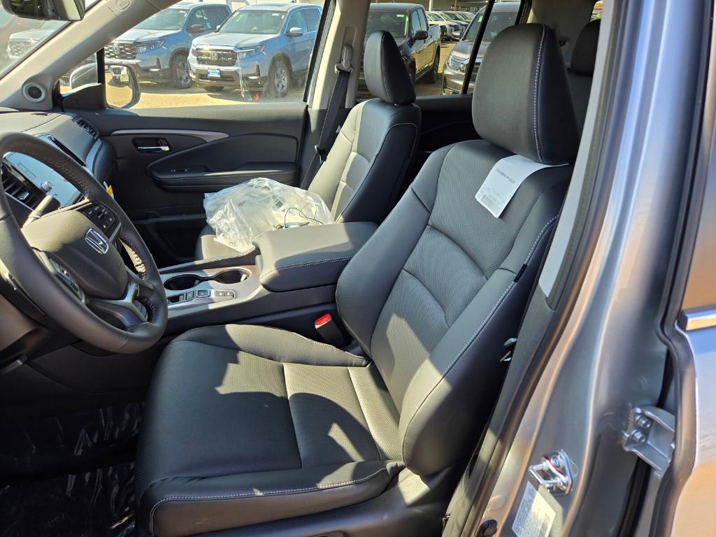new 2025 Honda Ridgeline car, priced at $47,320