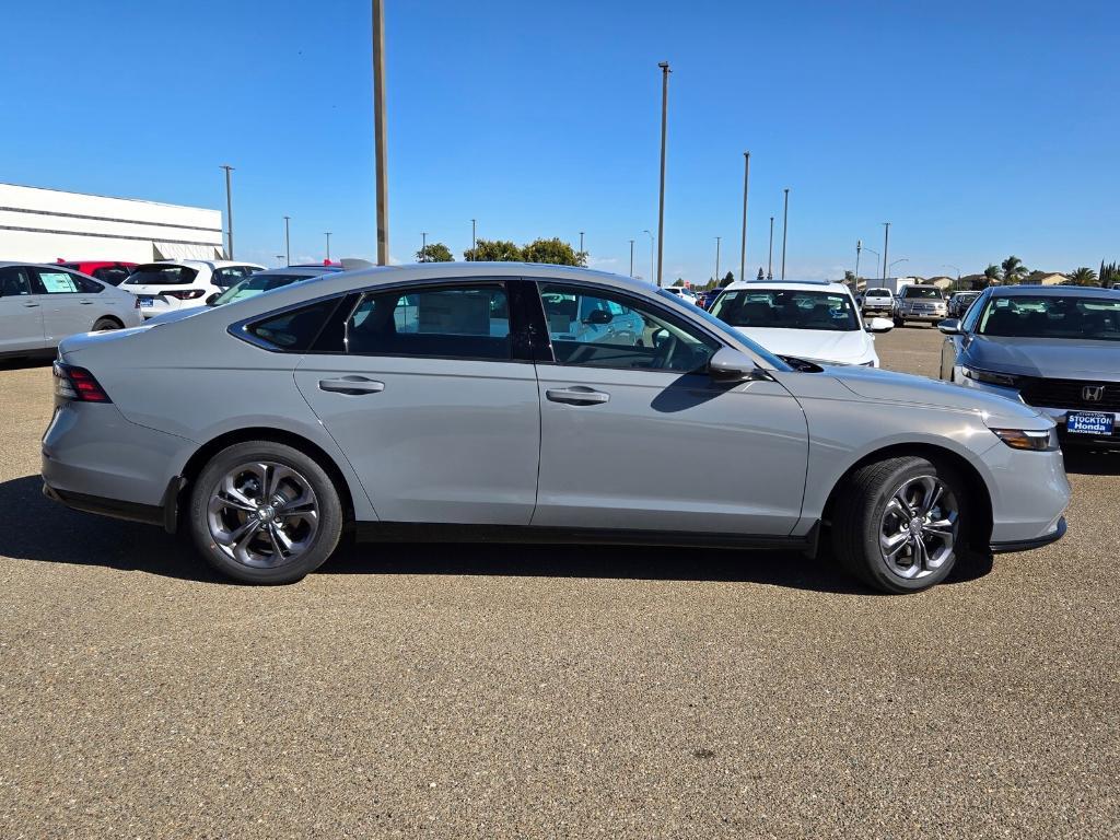 new 2025 Honda Accord Hybrid car, priced at $39,280