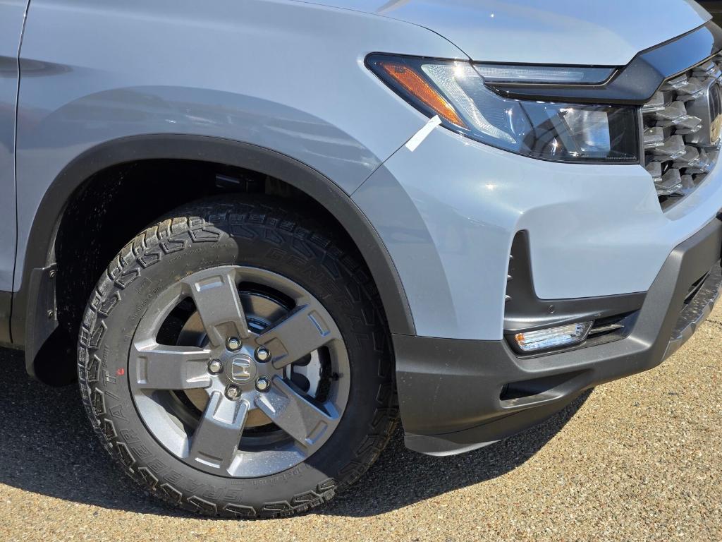new 2025 Honda Ridgeline car, priced at $50,175