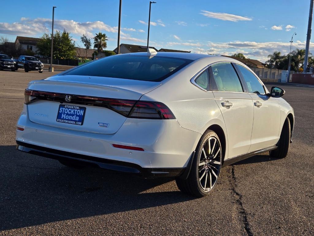 new 2025 Honda Accord Hybrid car, priced at $43,640