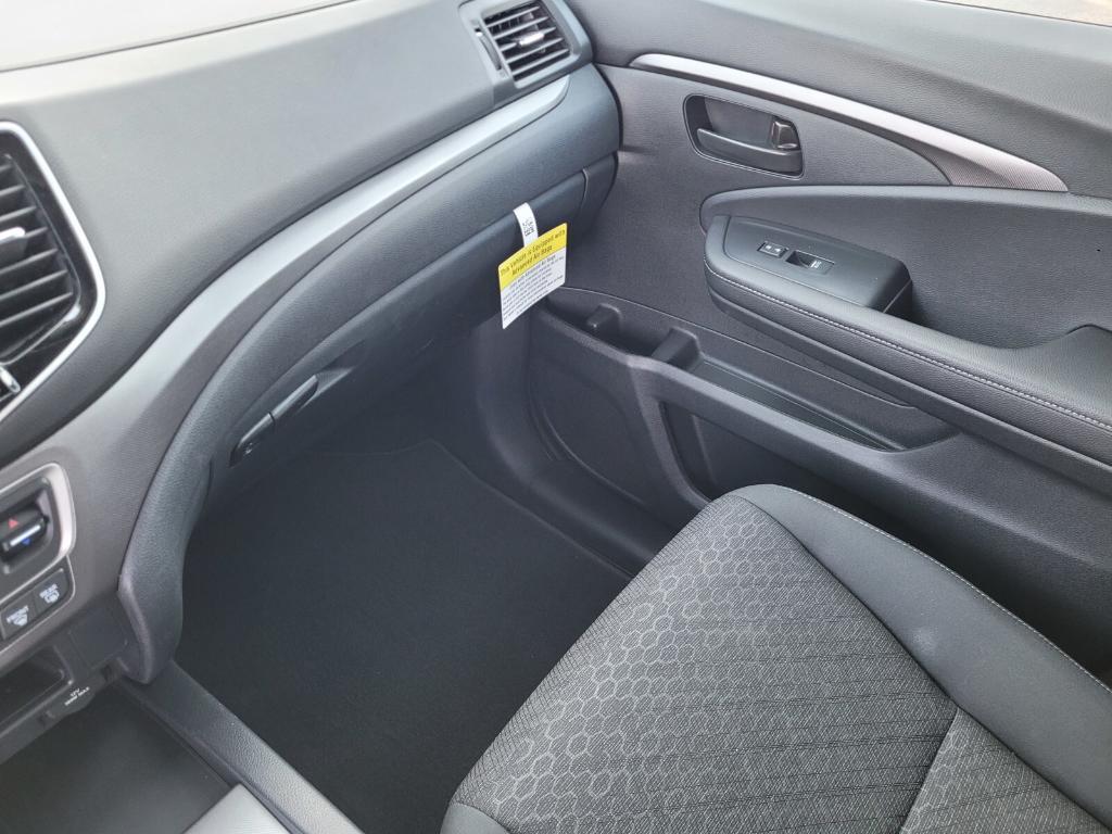 used 2025 Honda Ridgeline car, priced at $39,592