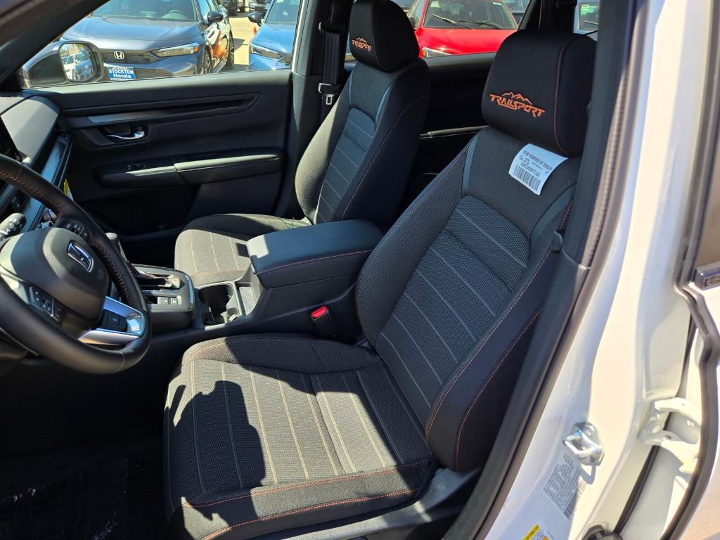 new 2026 Honda CR-V Hybrid car, priced at $43,095