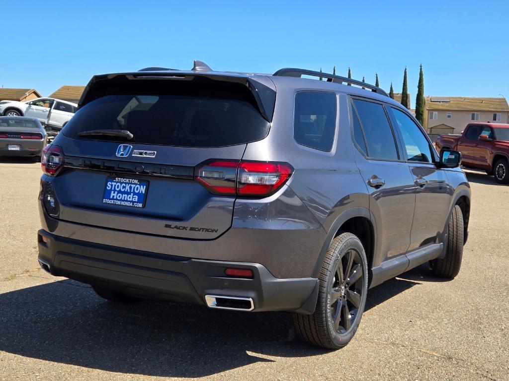 new 2025 Honda Pilot car, priced at $58,920