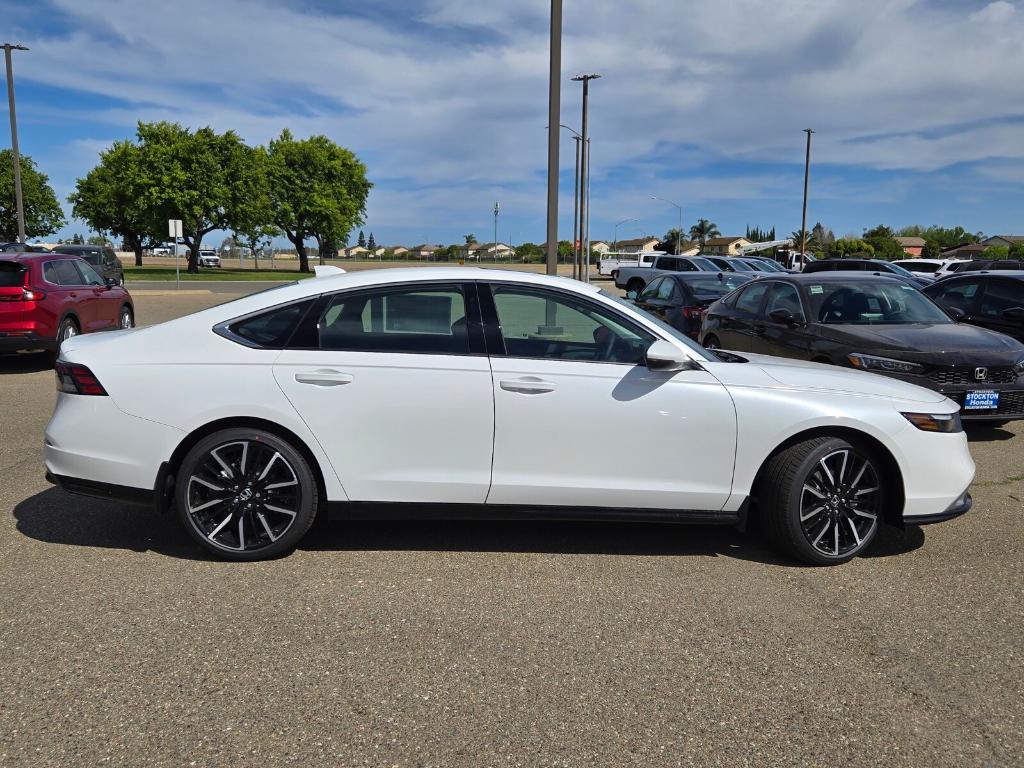 new 2025 Honda Accord Hybrid car, priced at $43,695