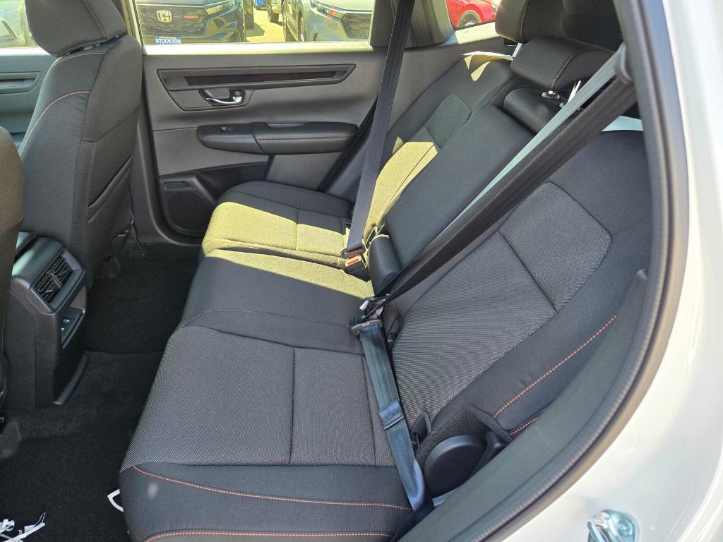 new 2025 Honda CR-V Hybrid car, priced at $39,390