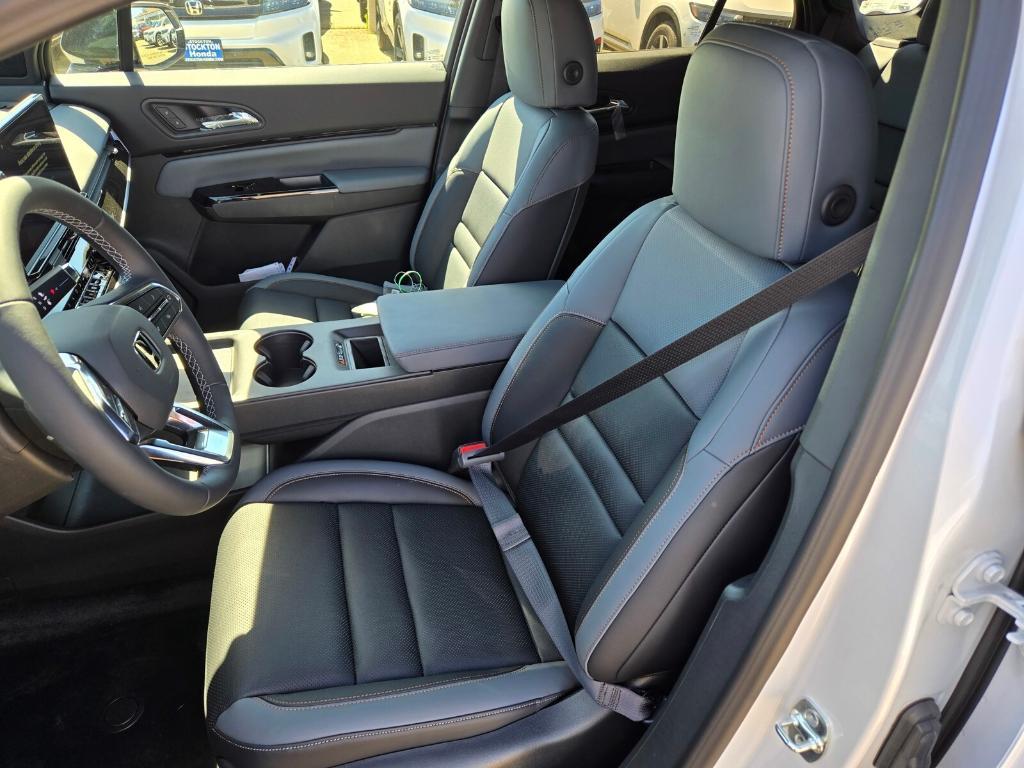 new 2025 Honda Prologue car, priced at $62,695