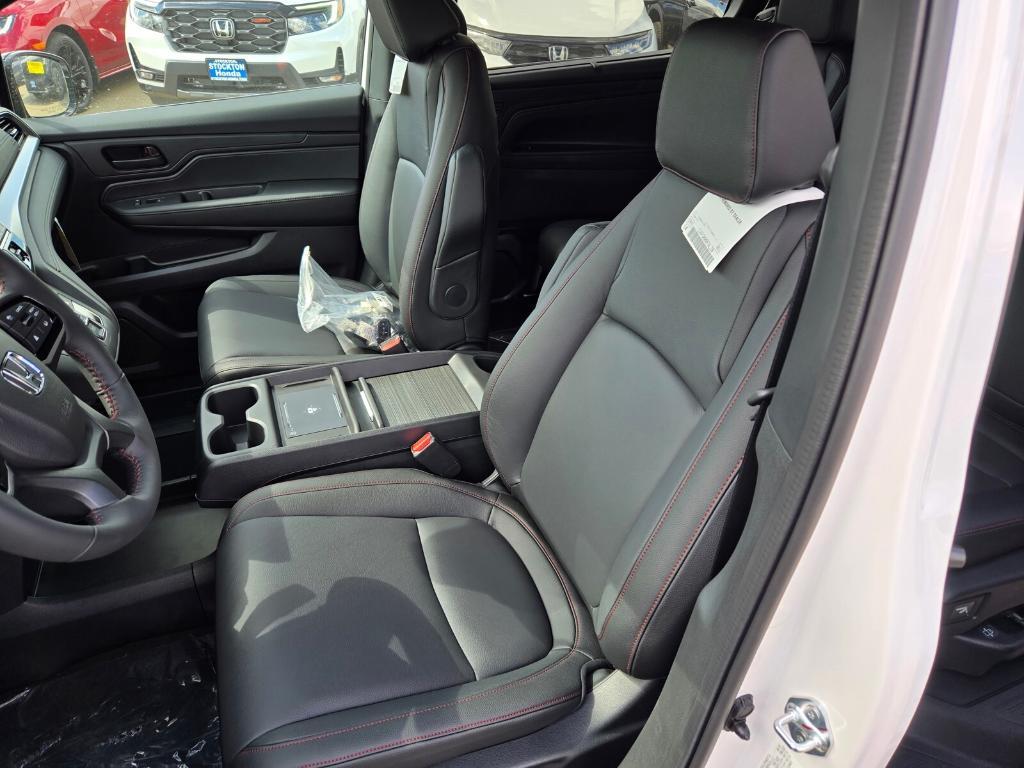 new 2026 Honda Odyssey car, priced at $48,735