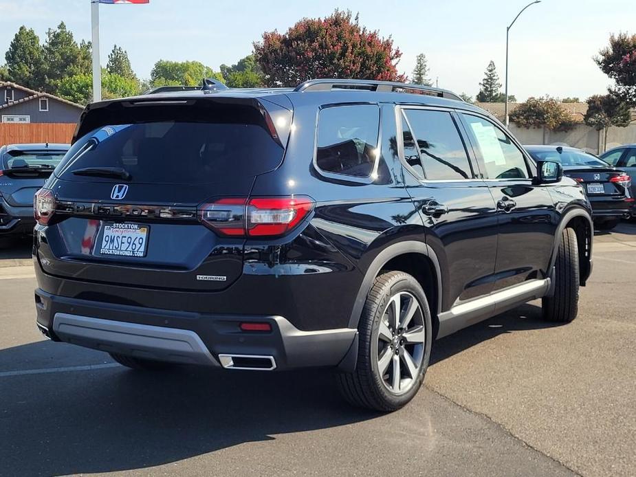 used 2025 Honda Pilot car, priced at $47,994