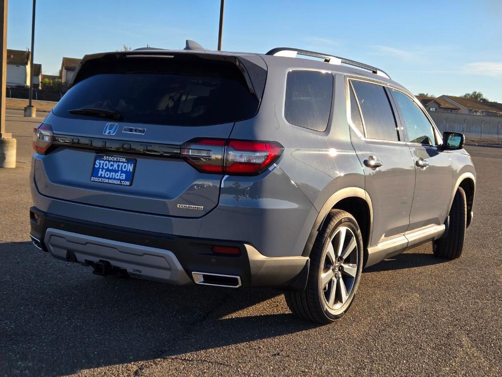 new 2025 Honda Pilot car, priced at $53,130