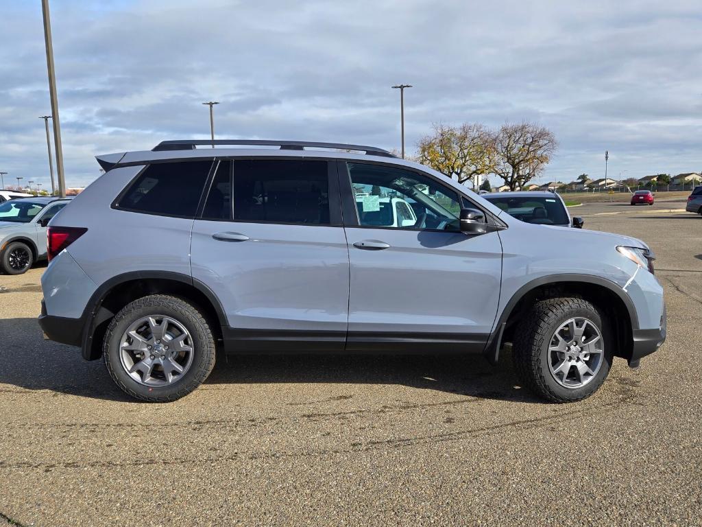 new 2025 Honda Passport car, priced at $49,640