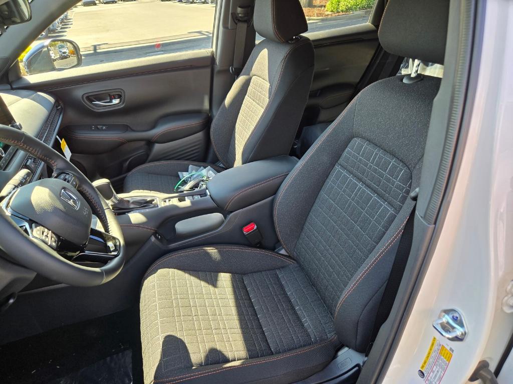 new 2025 Honda HR-V car, priced at $32,140