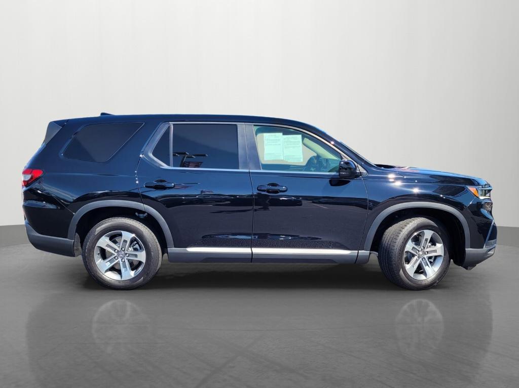 used 2025 Honda Pilot car, priced at $40,928