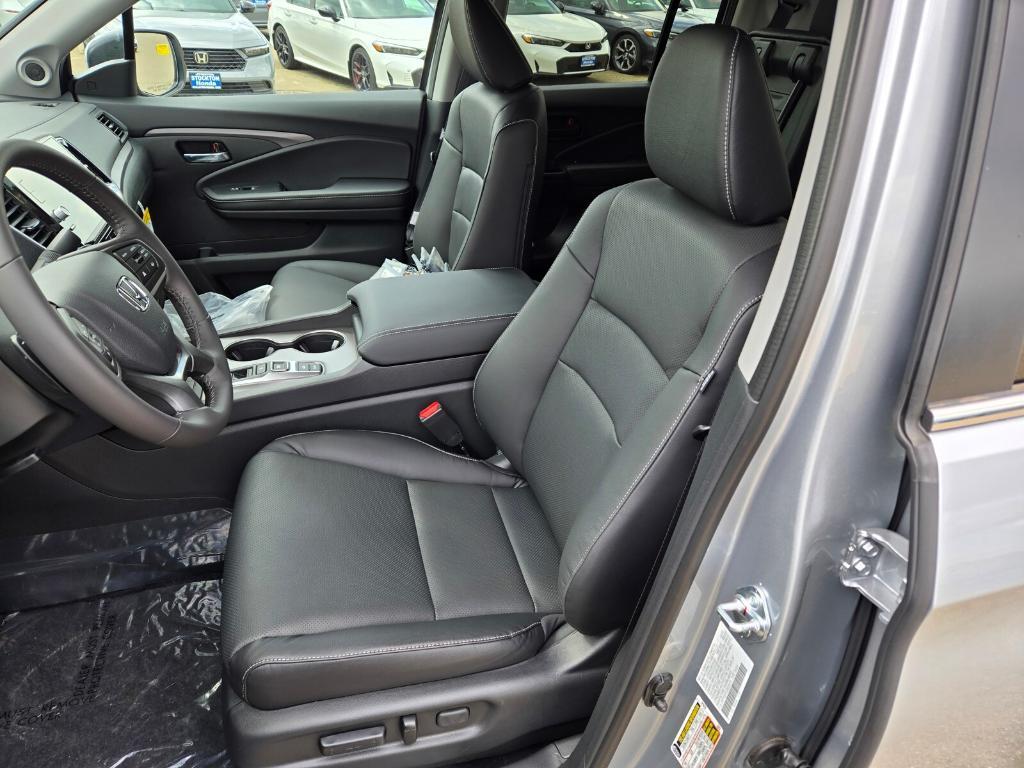 new 2025 Honda Ridgeline car, priced at $47,720