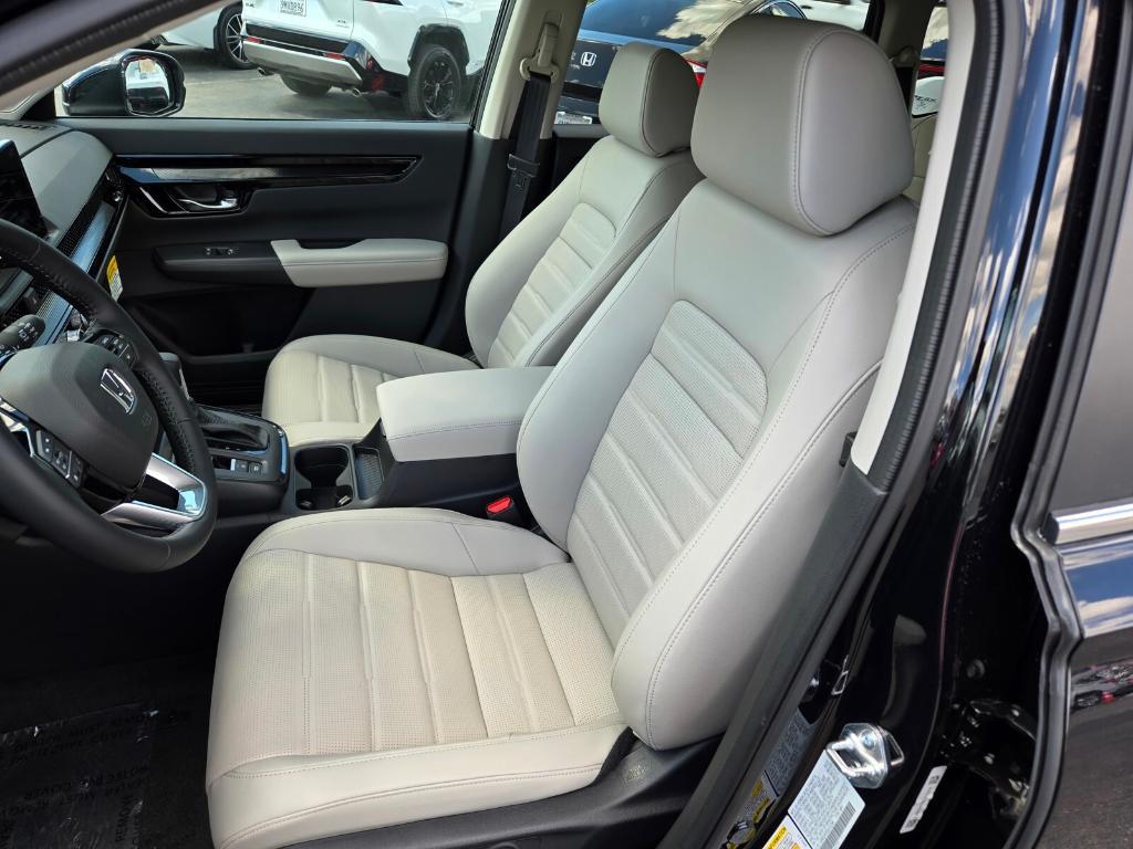 new 2025 Honda CR-V car, priced at $39,185
