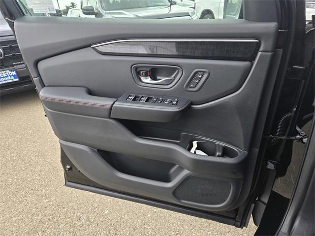 new 2025 Honda Pilot car, priced at $59,955