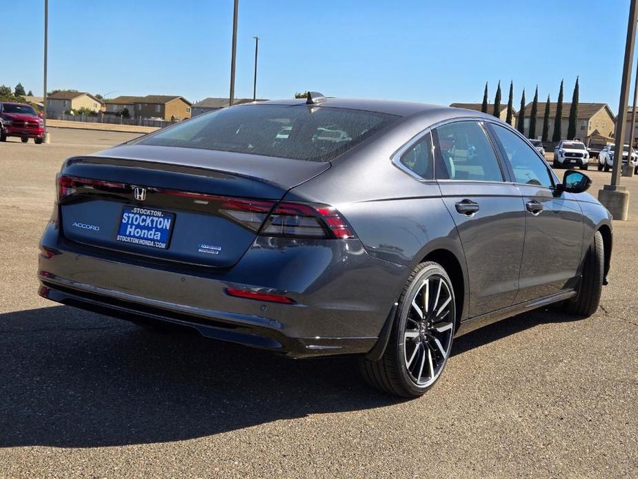 new 2025 Honda Accord Hybrid car, priced at $43,185