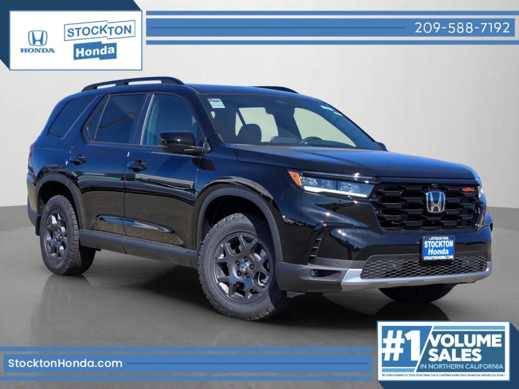 new 2025 Honda Pilot car, priced at $53,285
