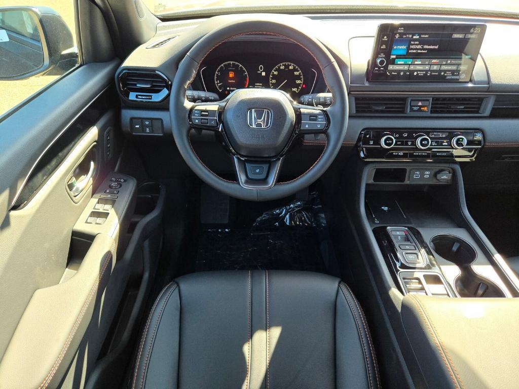 new 2025 Honda Pilot car, priced at $53,285