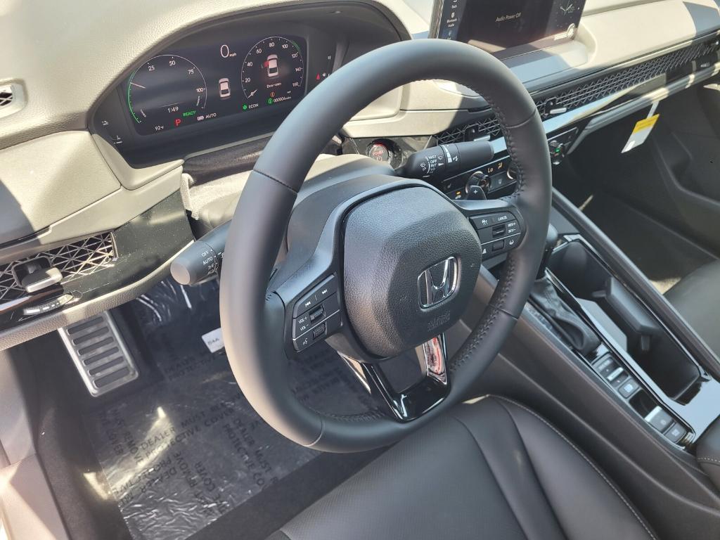 new 2025 Honda Accord Hybrid car, priced at $39,870