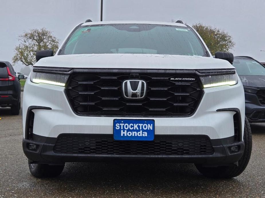 new 2025 Honda Pilot car, priced at $59,220