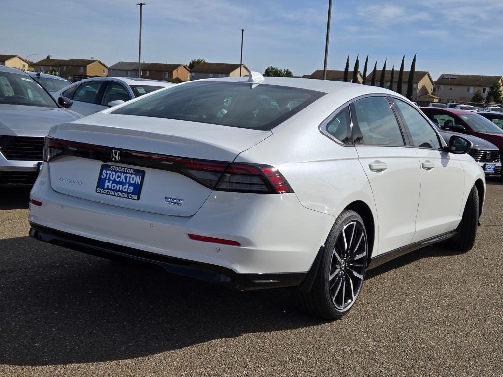 new 2025 Honda Accord Hybrid car, priced at $43,640