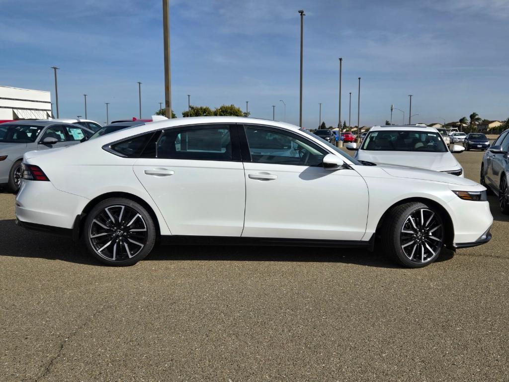 new 2025 Honda Accord Hybrid car, priced at $43,640