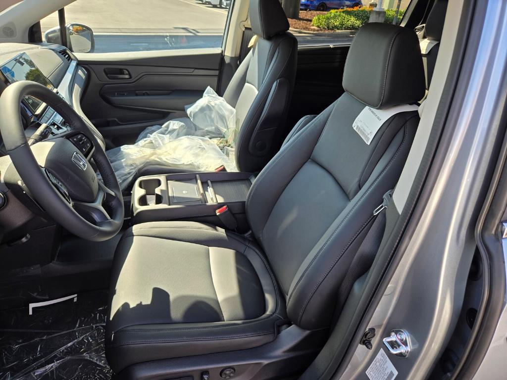 new 2025 Honda Odyssey car, priced at $46,560