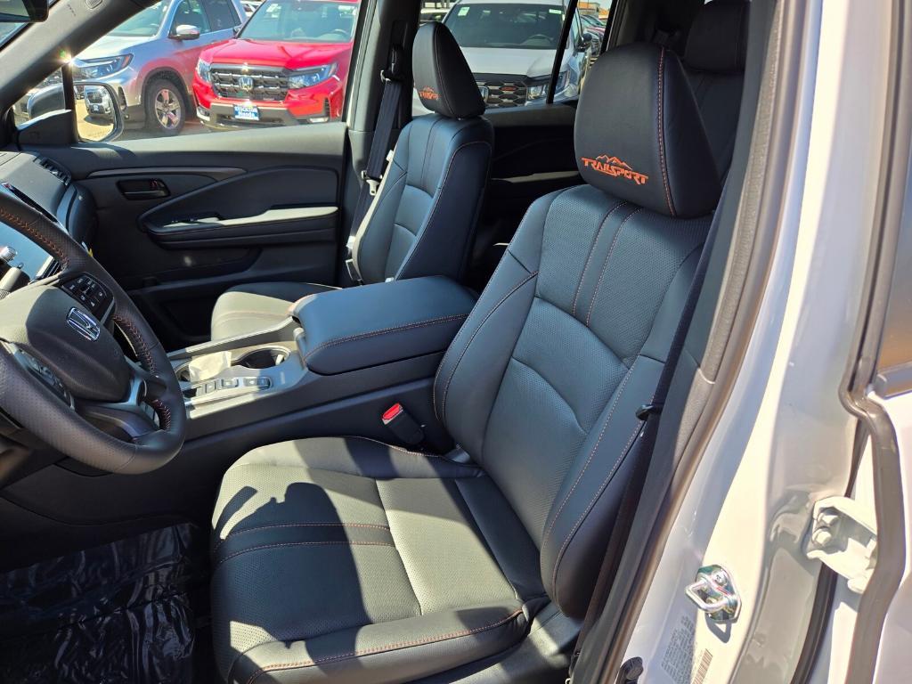new 2025 Honda Ridgeline car, priced at $50,175