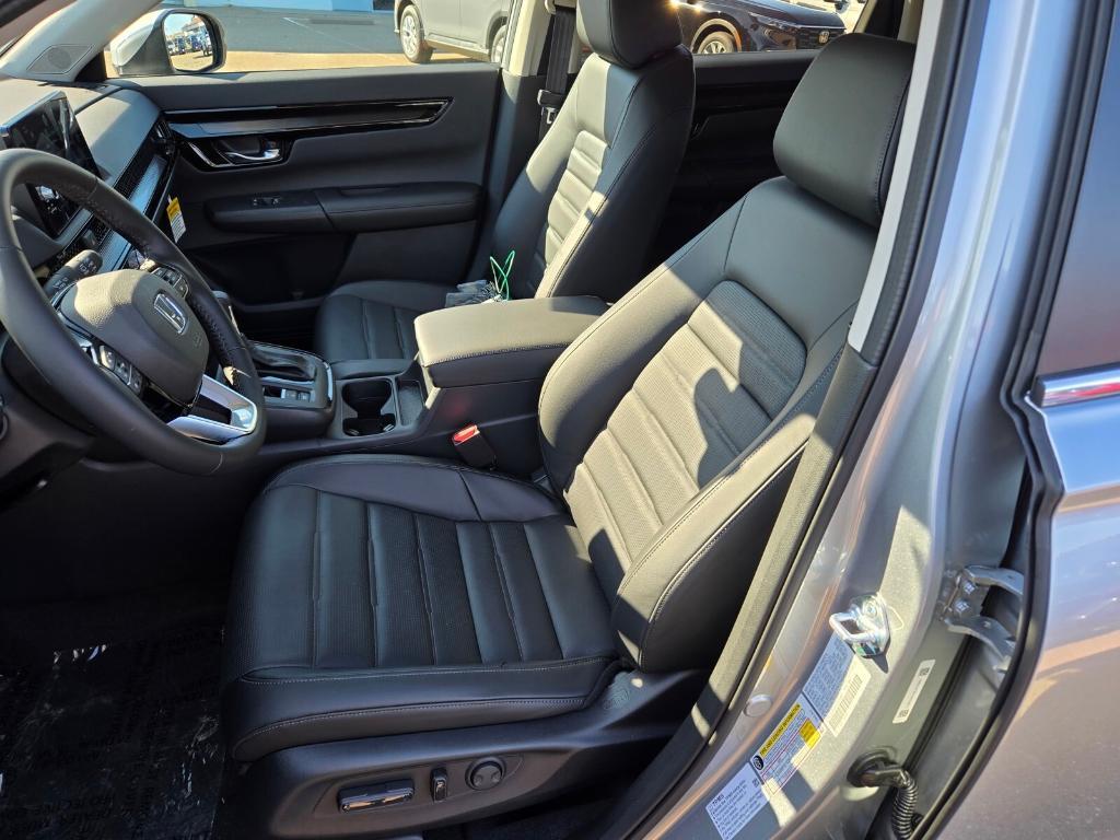 new 2025 Honda CR-V car, priced at $40,685