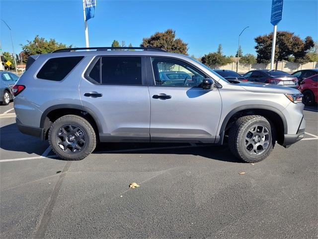 new 2025 Honda Pilot car, priced at $53,785