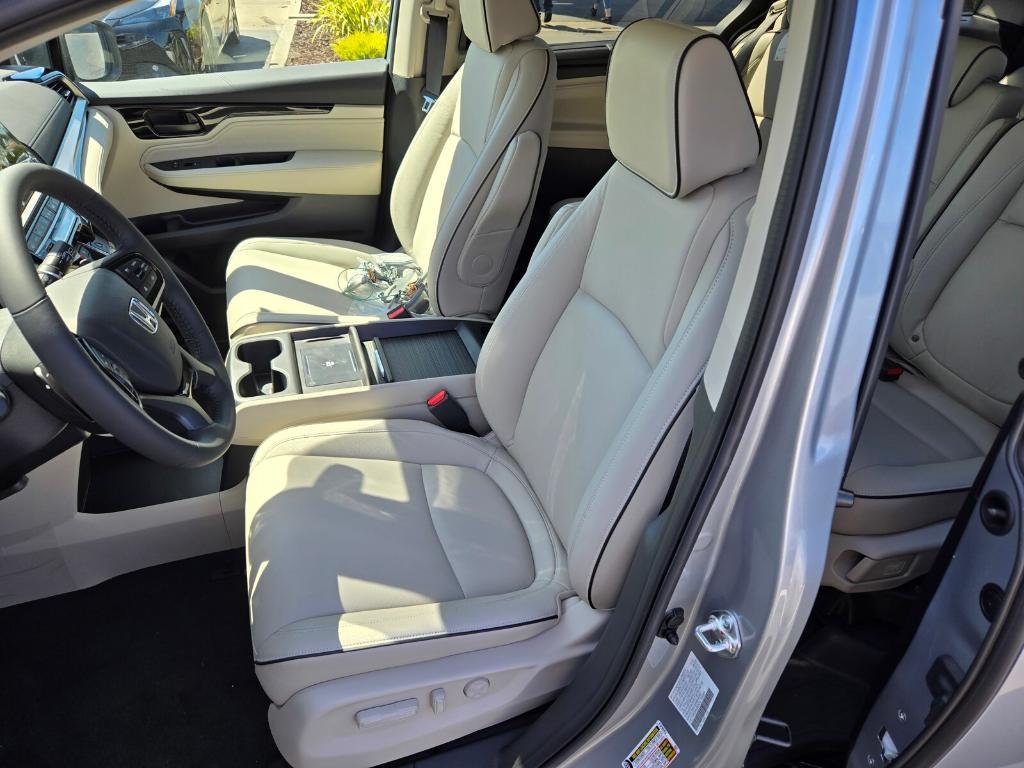 new 2025 Honda Odyssey car, priced at $51,150