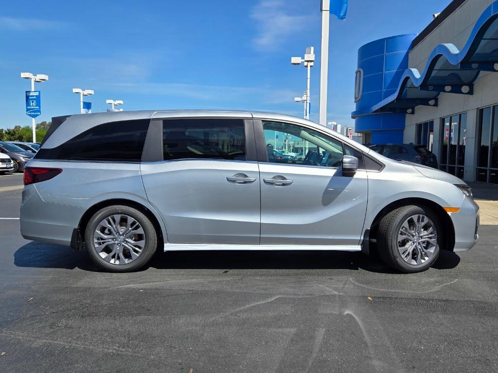 new 2025 Honda Odyssey car, priced at $51,150