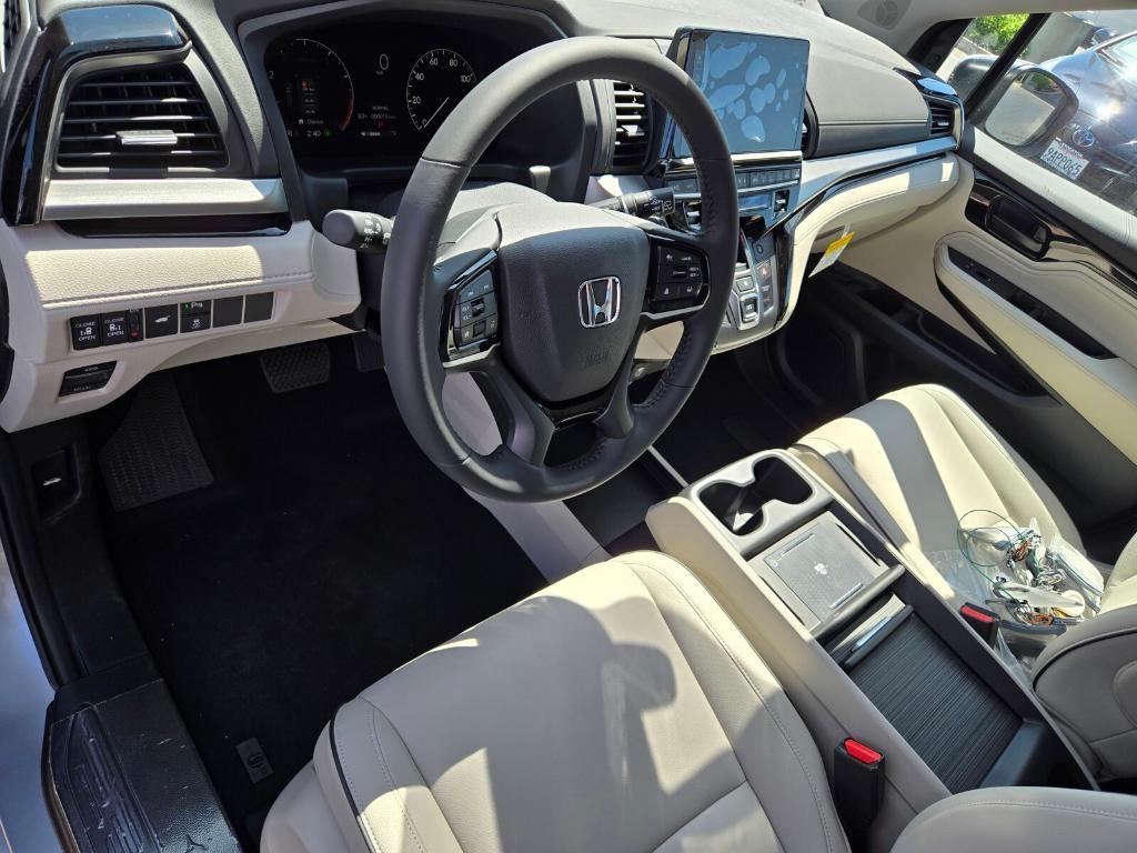 new 2025 Honda Odyssey car, priced at $51,150
