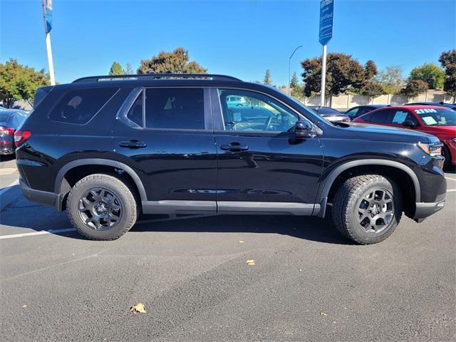 new 2025 Honda Pilot car, priced at $53,785
