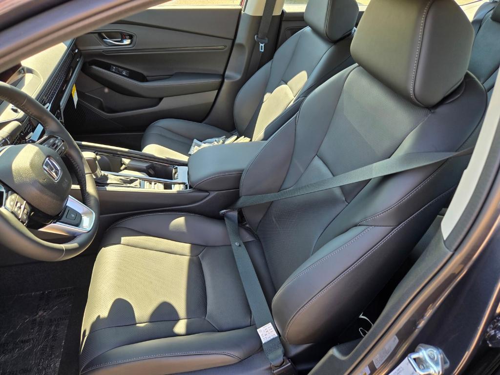 new 2025 Honda Accord Hybrid car, priced at $40,875