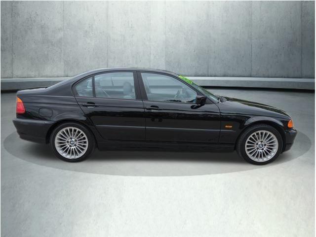 used 2001 BMW 325 car, priced at $6,000