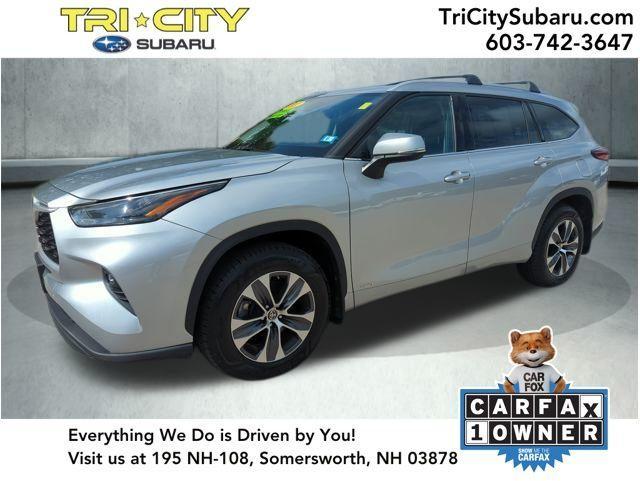 used 2022 Toyota Highlander Hybrid car, priced at $40,000