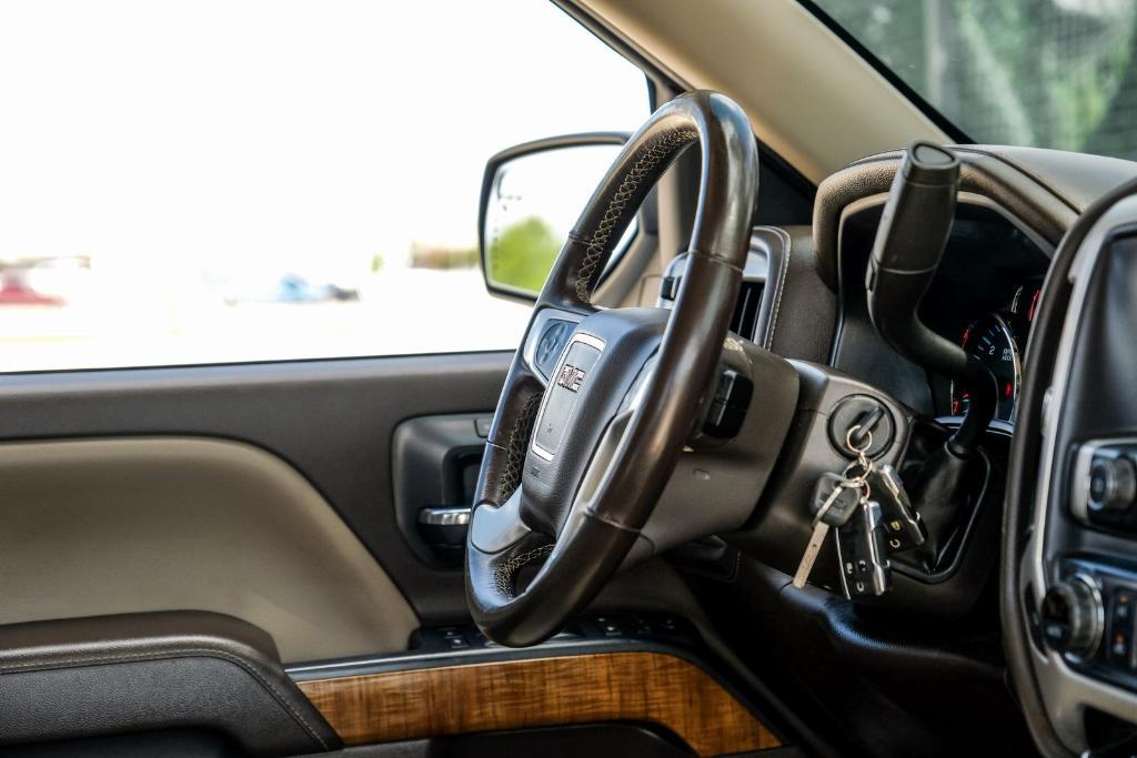 used 2018 GMC Sierra 1500 car, priced at $29,999